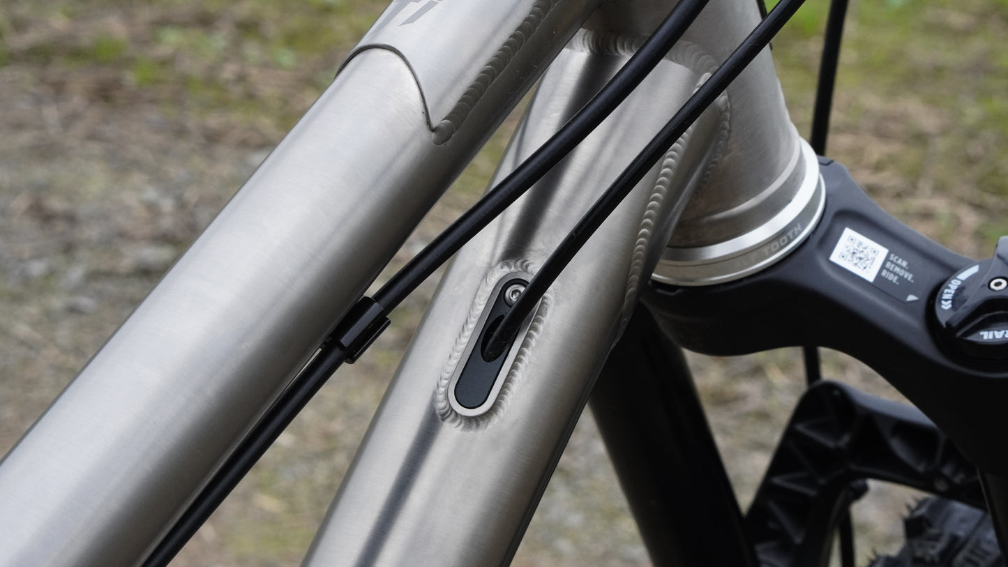 Grim Ripper (Titanium) - AM - Frame Only