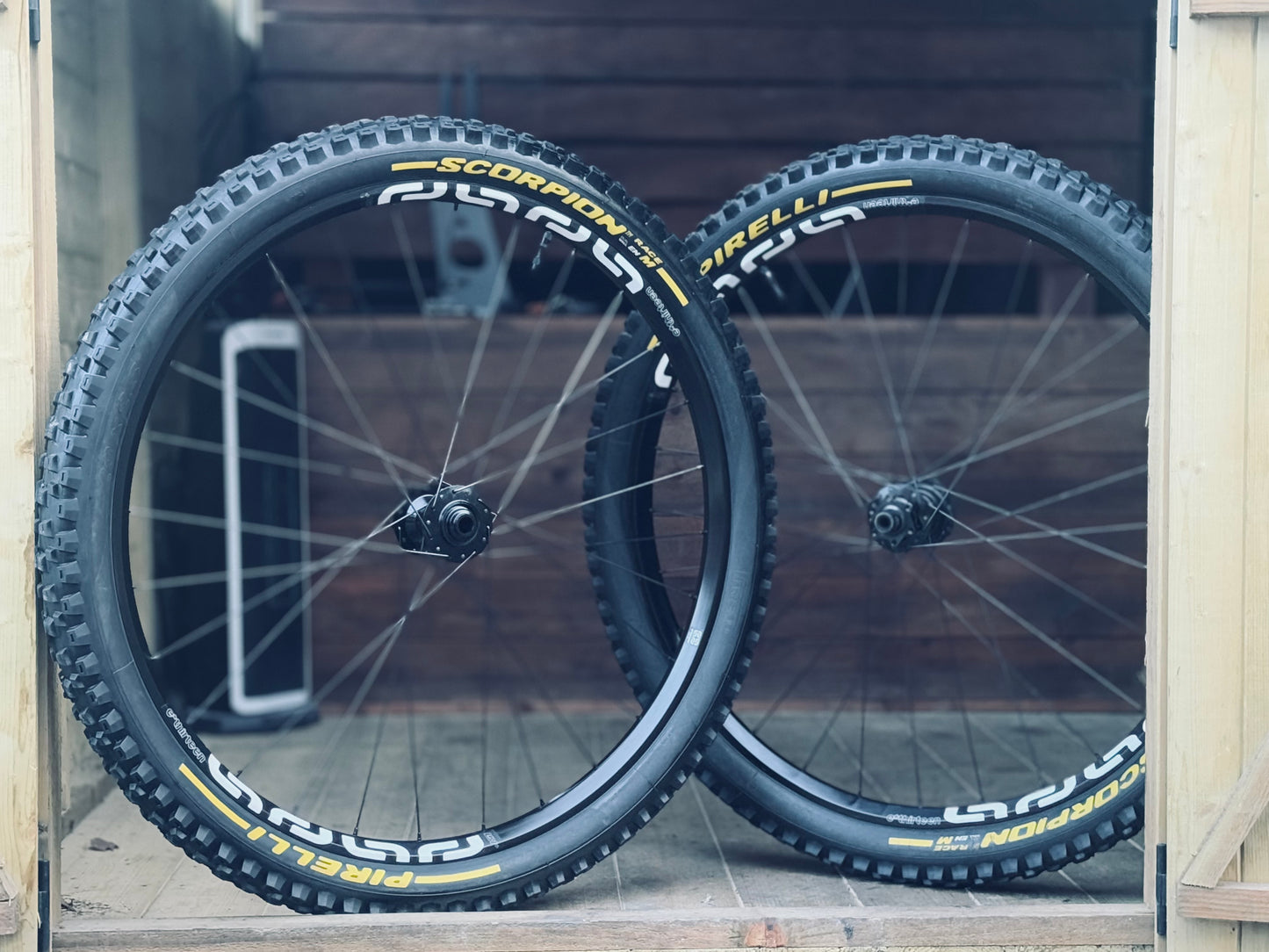 Ethirteen LG1 29 Wheelset + Tire Combo