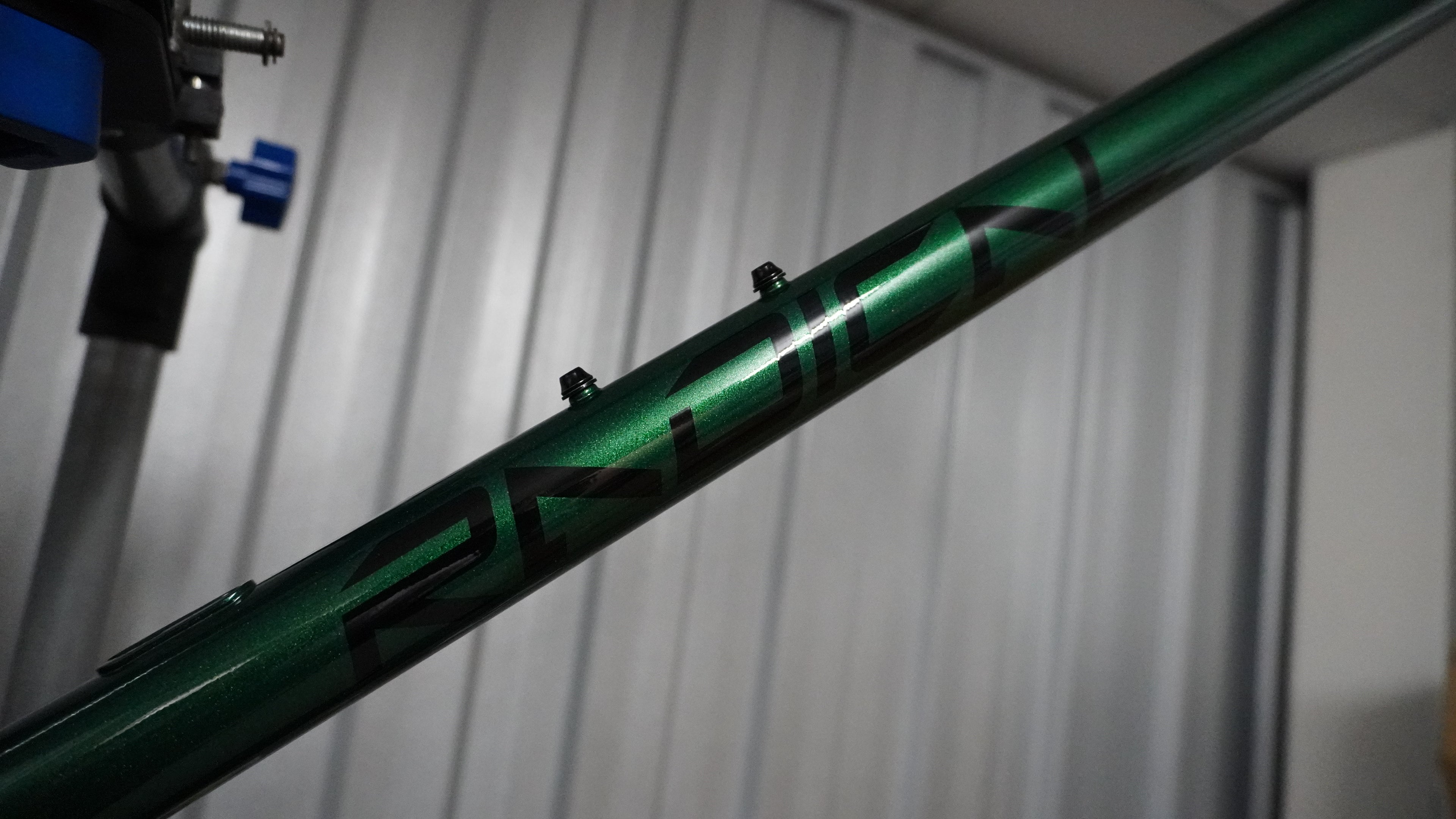 Chilli Dog (Steel) - Cosmetic Damage