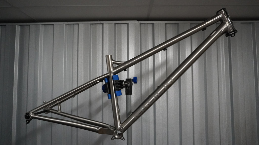 Chilli Dog (Titanium) - MX - Stock Frame