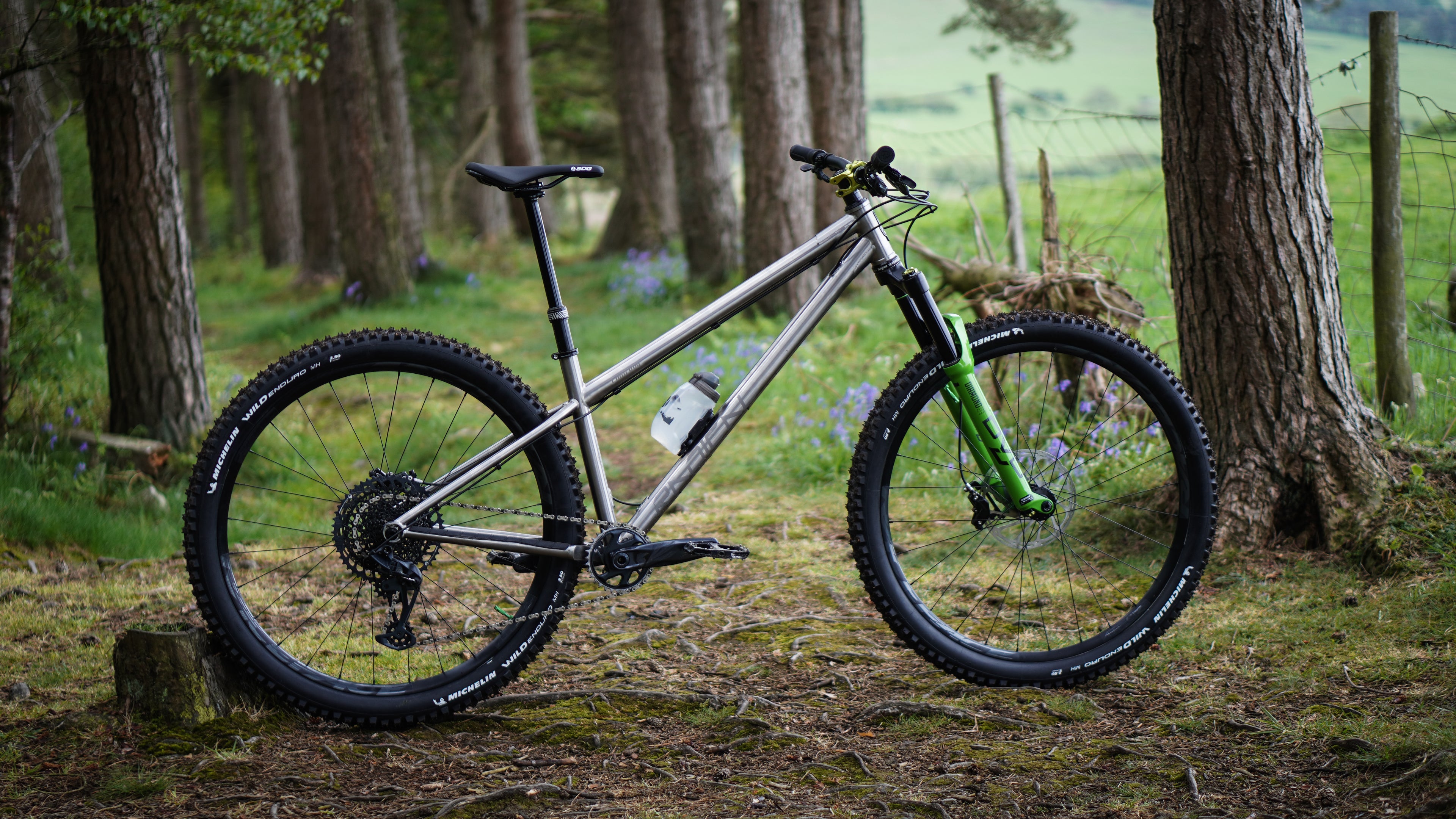 Chilli Dog (Titanium) - Enduro